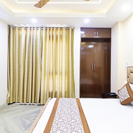 Hotel Samrat Residency 10 Mints Walking Distance Nizamuddin Railway Station New Delhi Eksteriør billede