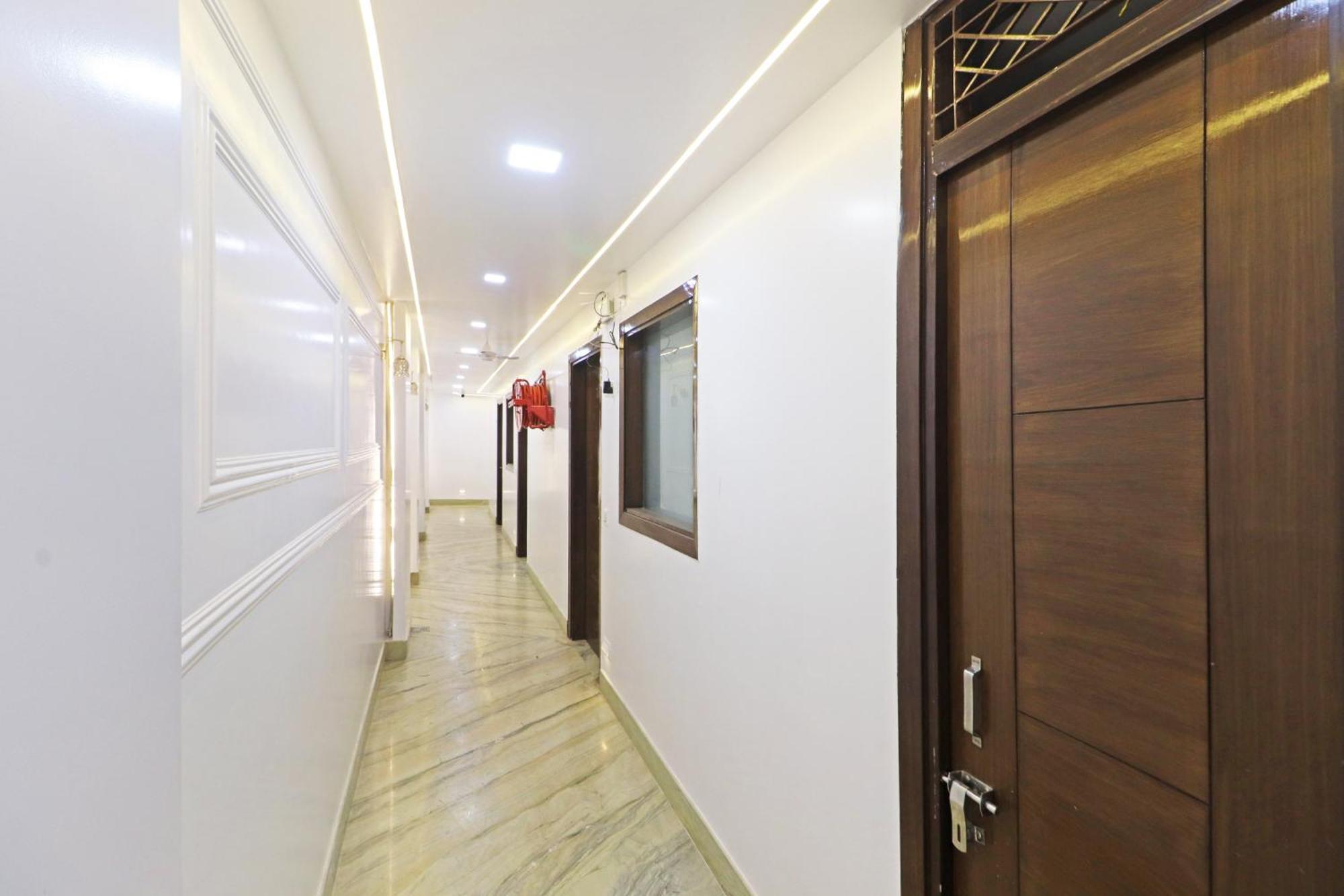 Hotel Samrat Residency 10 Mints Walking Distance Nizamuddin Railway Station New Delhi Eksteriør billede