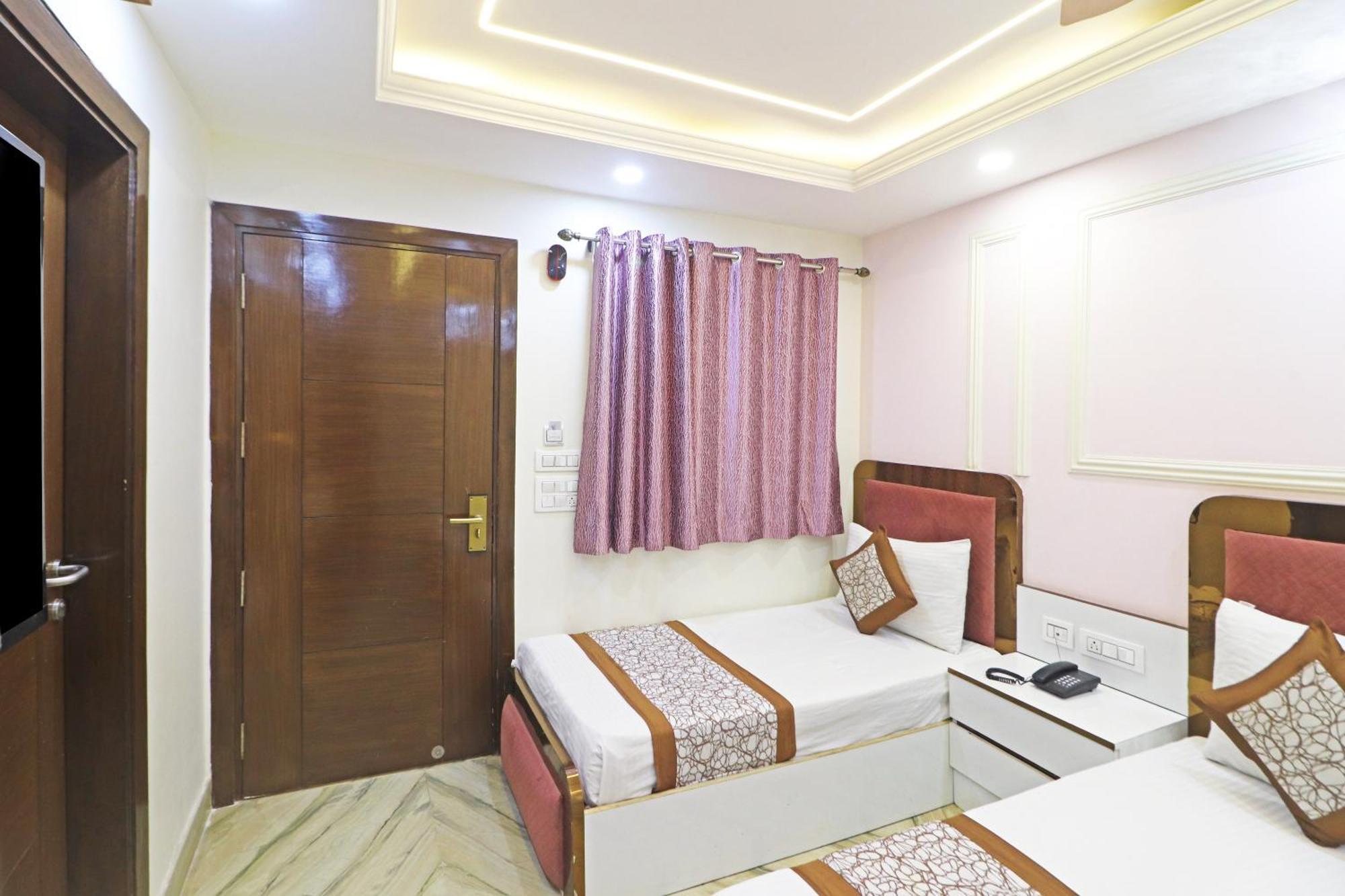 Hotel Samrat Residency 10 Mints Walking Distance Nizamuddin Railway Station New Delhi Eksteriør billede