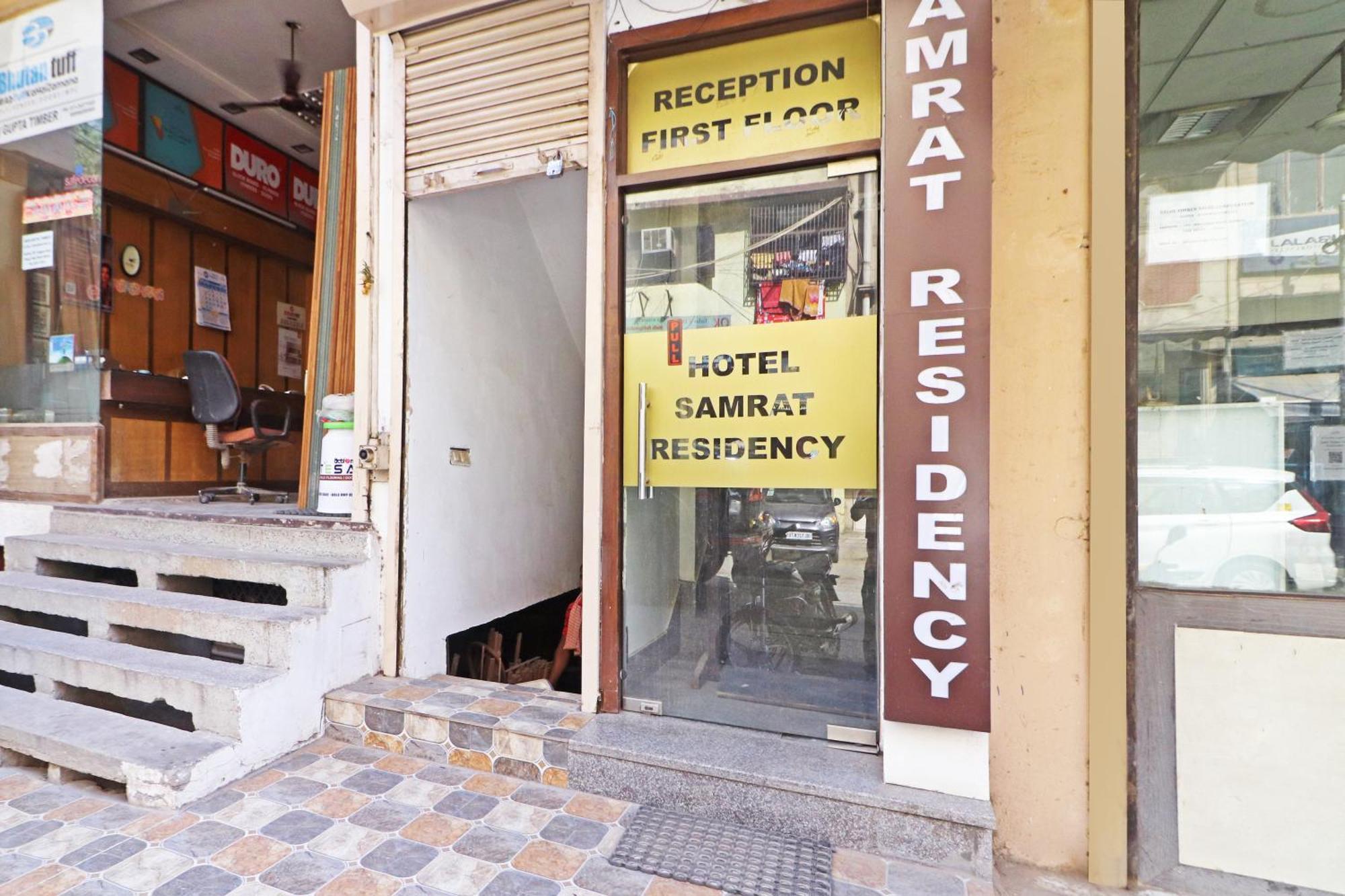 Hotel Samrat Residency 10 Mints Walking Distance Nizamuddin Railway Station New Delhi Eksteriør billede
