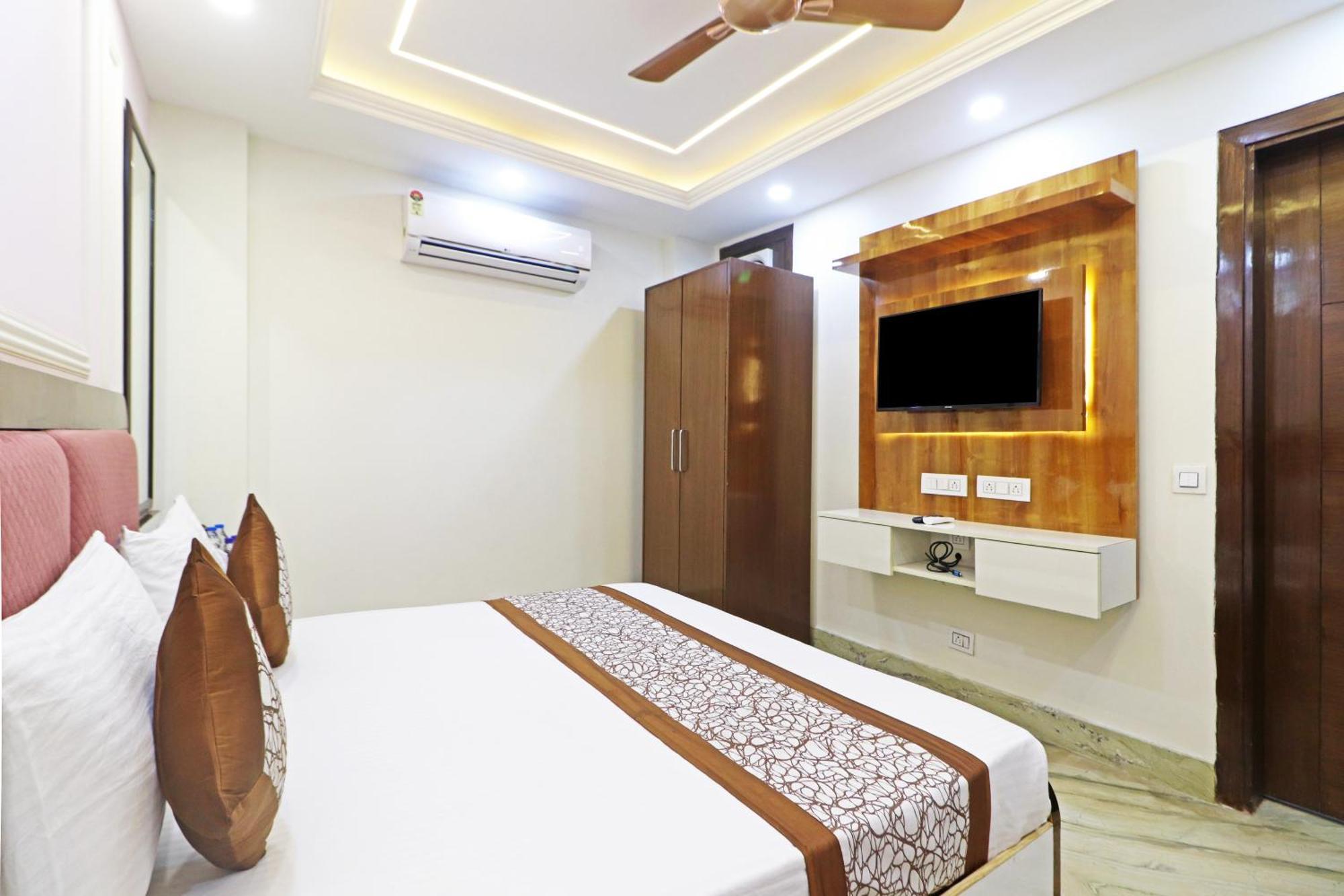 Hotel Samrat Residency 10 Mints Walking Distance Nizamuddin Railway Station New Delhi Eksteriør billede
